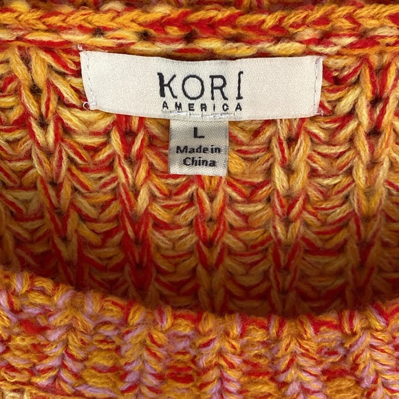 Kori, large, rainbow sweater with wide sleeves/cuffs - Picture 3 of 13